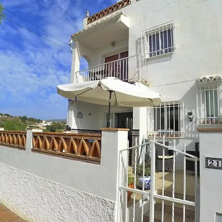 Casa Vista Bella - Sleeps 9 *