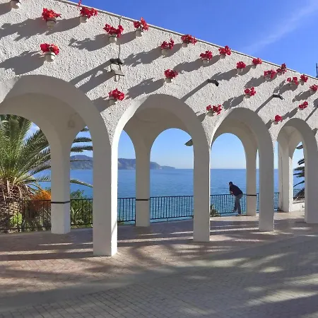 Casa Vista Bella - Sleeps 9 *