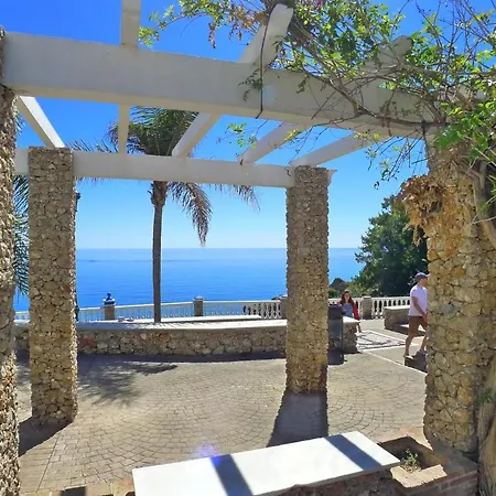 Casa Vista Bella - Sleeps 9 Feriehus Nerja