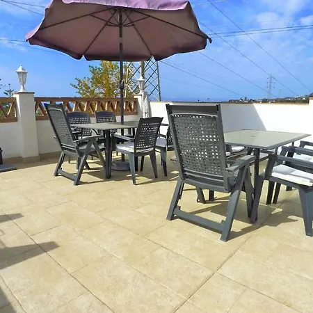 Casa Vista Bella - Sleeps 9