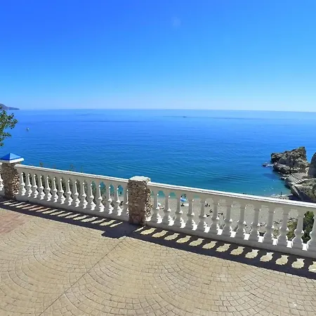 Holiday home Casa Vista Bella - Sleeps 9 *